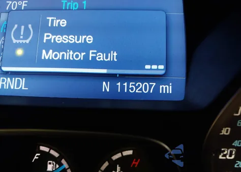 2014 Ford Focus Se from USA, damaged, VIN 1FADP3F27EL133695